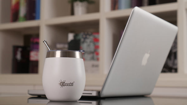 Do stainless steel wine glasses affect the taste of wine?